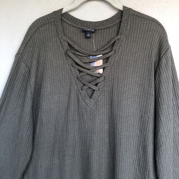 Torrid 1X Plus Size Top Waffle Lace Up VNeck Olive Green Long Sleeve Casual Cozy - Picture 4 of 11